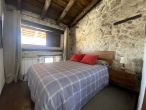 Dormitorio de matrimonio en Adrados, Mar de Pinos