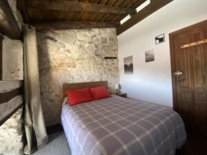 Dormitorio de matrimonio en Adrados, Mar de Pinos